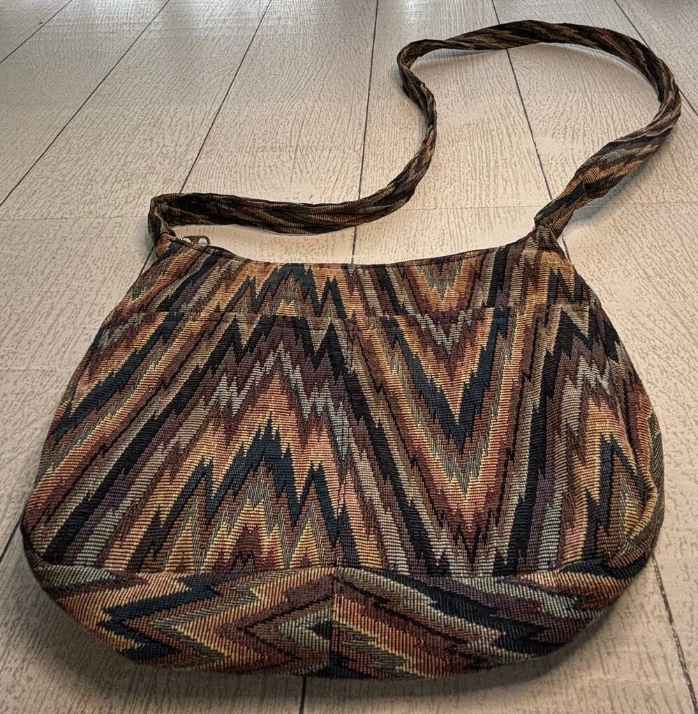 Rita's Handbags Multicolor Woven Tapestry Shoulder Bag